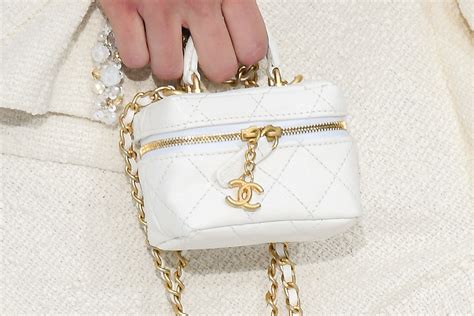 chanel vanity bag vintage|pictures of old Chanel purses.